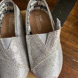 Silver sparkly toms